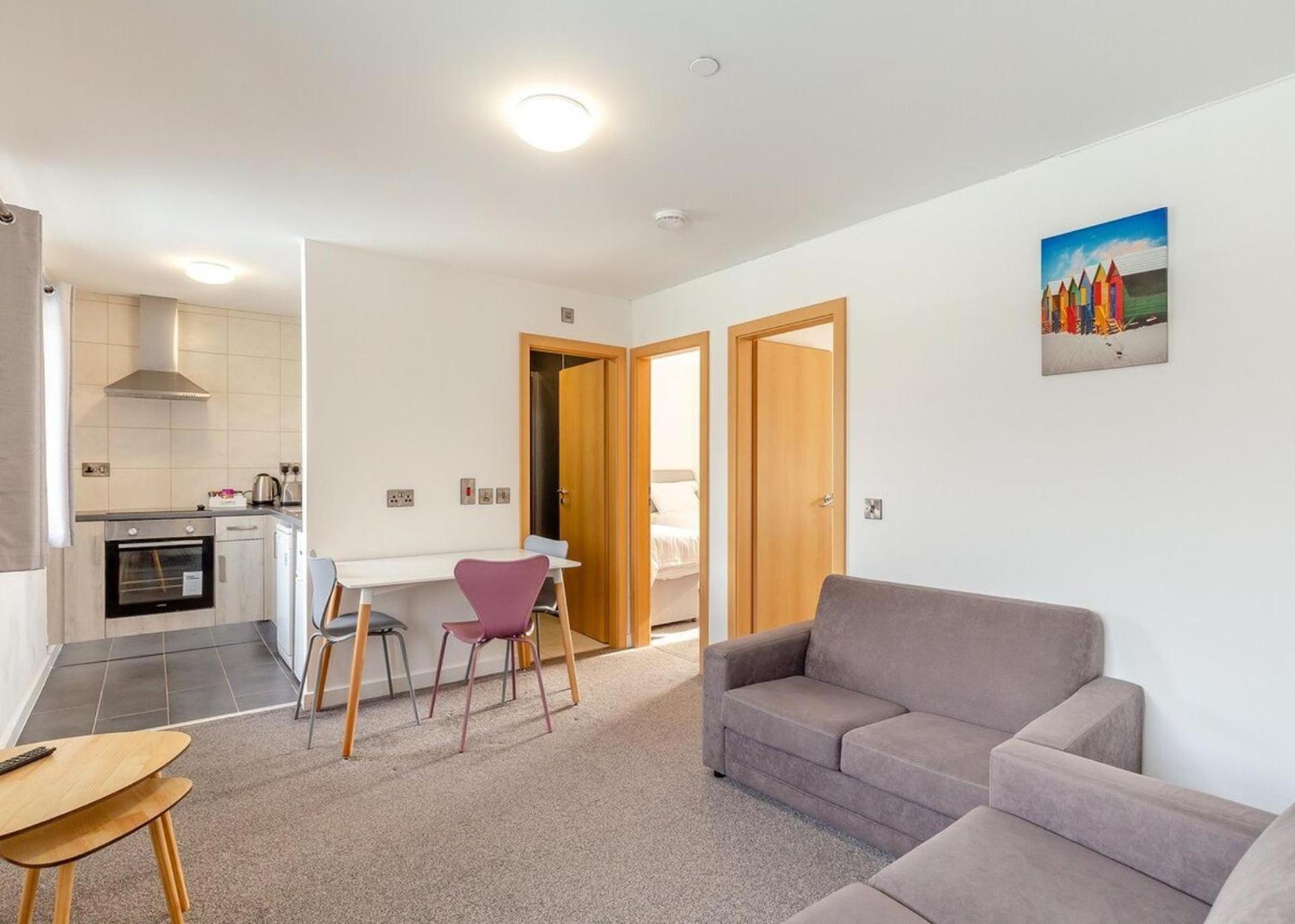 Lovely Ilfracombe Apartment 2 Bedrooms Num 3 Dış mekan fotoğraf